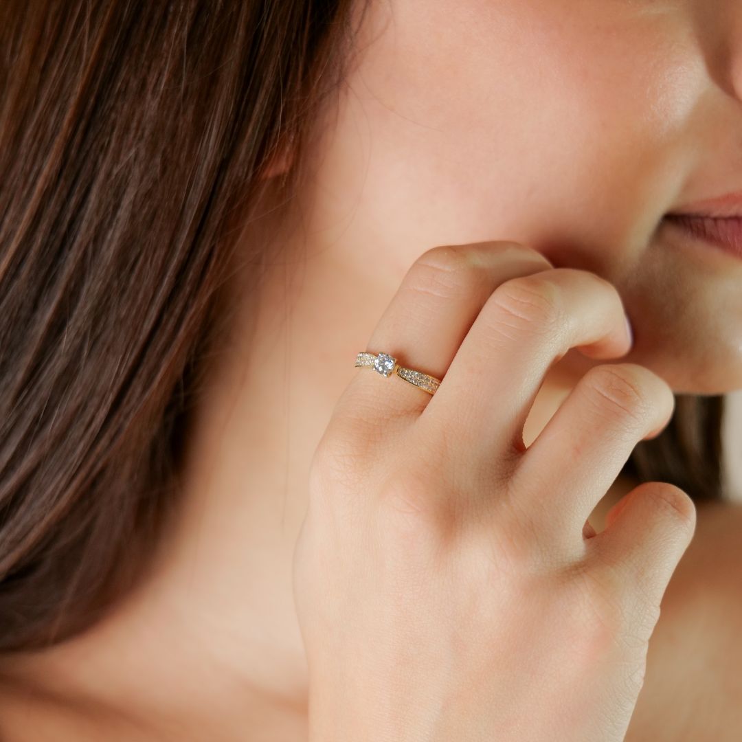 Solitaire Glow | 585 Gold Ring