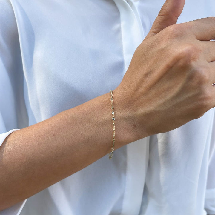 Minimalistisches Goldarmband