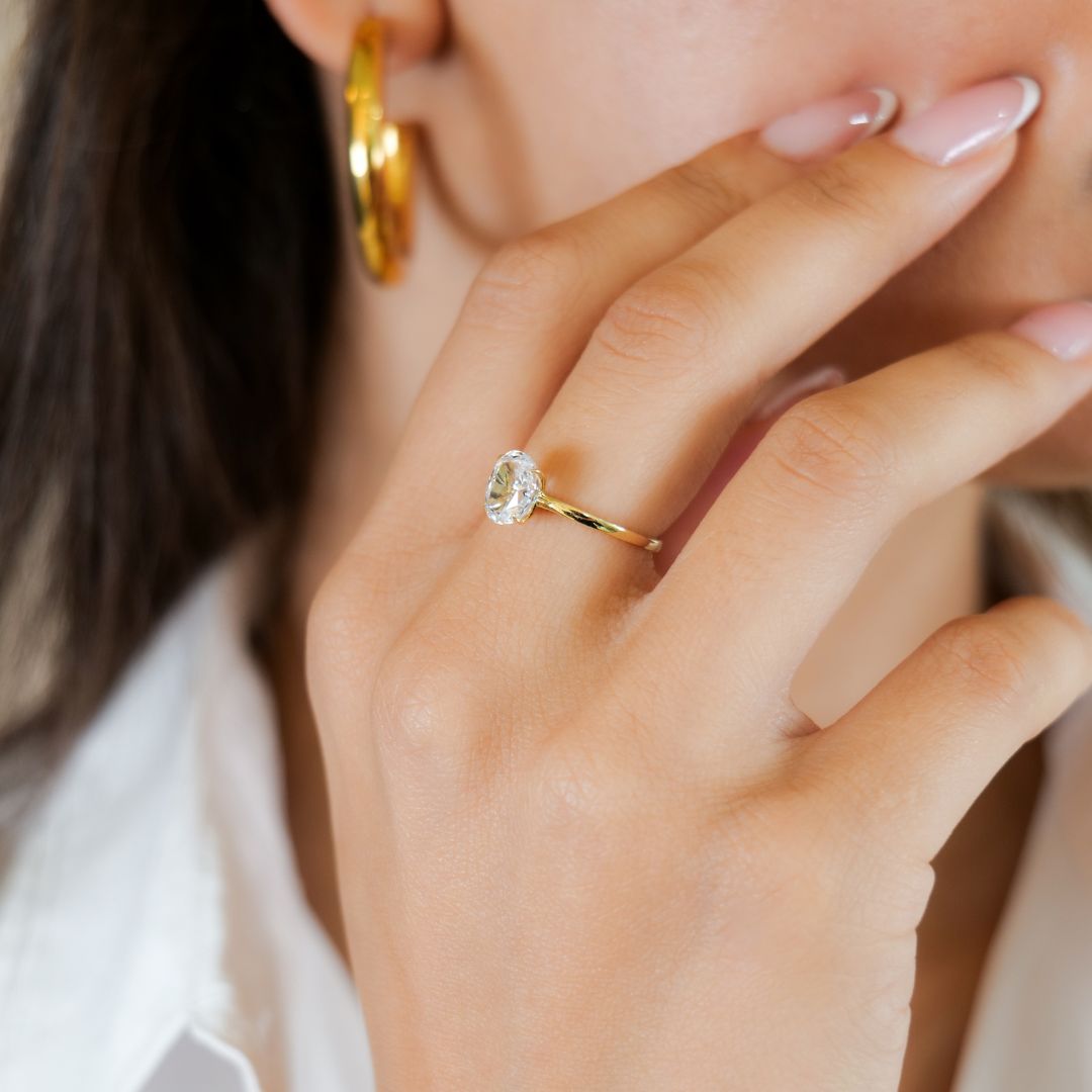 Oval Stein Ring | 585 Goldring
