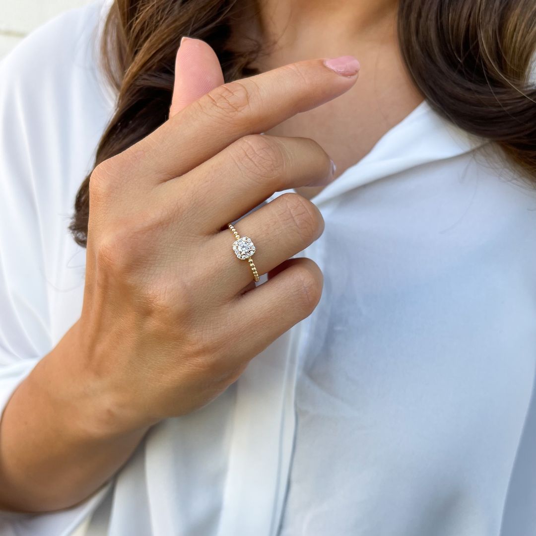 Amira | 585 Goldring
