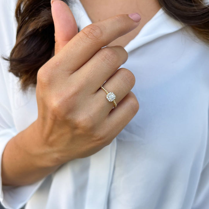 Amira | 585 Goldring